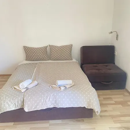 Konukevi Pine 3*