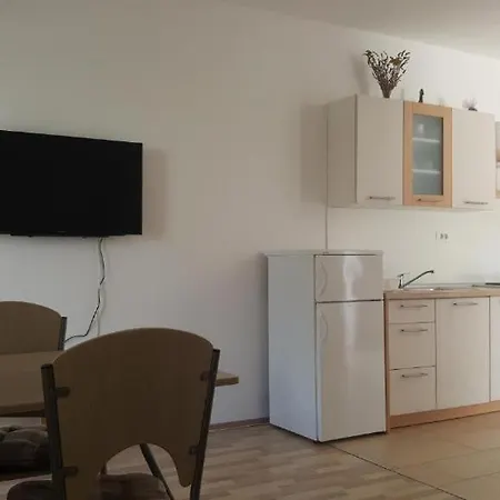 Pine 3* Primošten