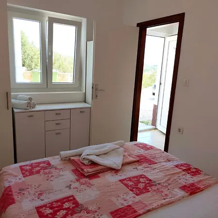 Pine 3* Primošten